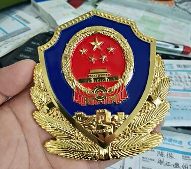 貼金小警徽